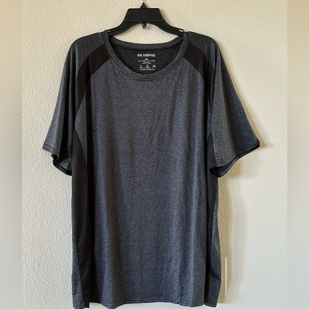NWOT - Real Essentials Men's Tee 2XL